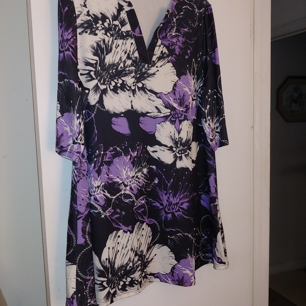 Black/White/Purple Tunic NWOT